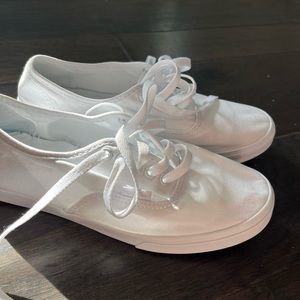 White vans size 7